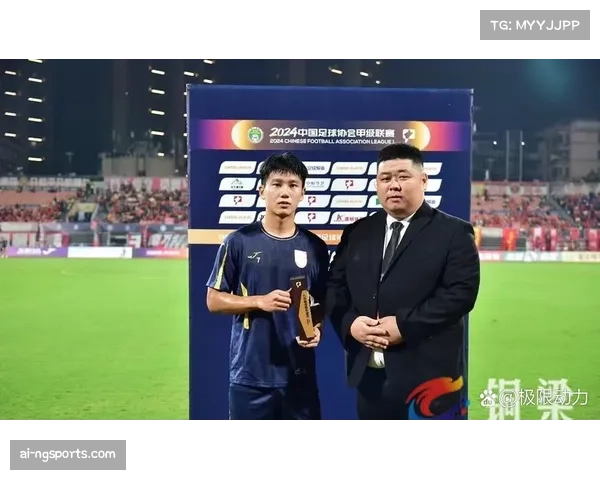 向余望回做助攻显默契 铜梁龙本土球员成长迅速